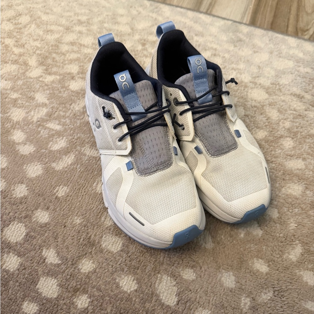 On Cloud Running White and Navy Sneakers